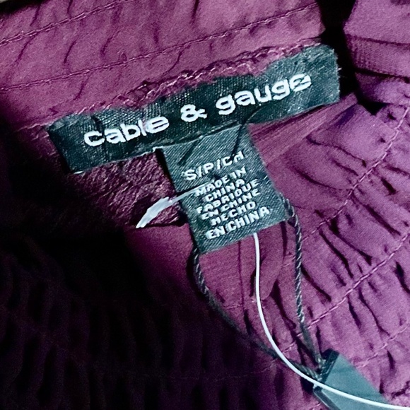 Cable & Gauge Women’s Elegant Blouse Sz Small Sheer Sleeves Ruffled Cuffs - Picture 7 of 7